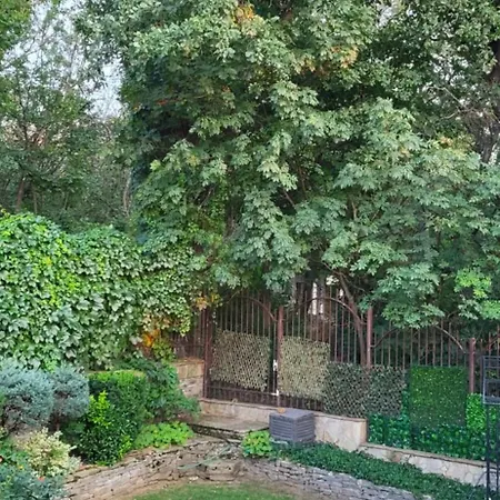 къща ,,велбъжд,, Appartement *